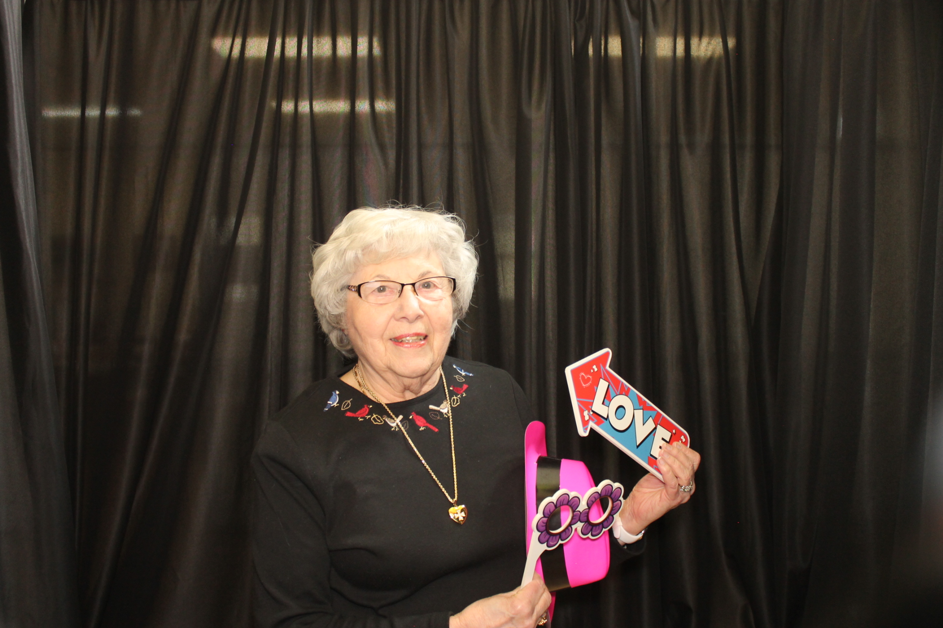 Central Connections Valentines Day | View more photos from the event at gallery.photoboothcincy.com/u/PhotoBoothCincy/Central-Connections-Valentines-Day